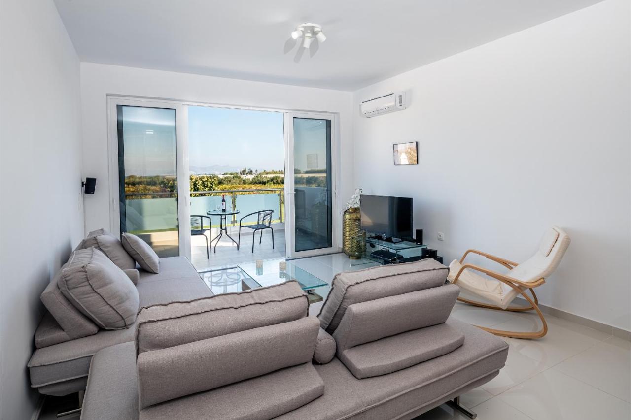 Tigaki Asteria Pearl Villa 2 With Rooftop Jacuzzi מראה חיצוני תמונה