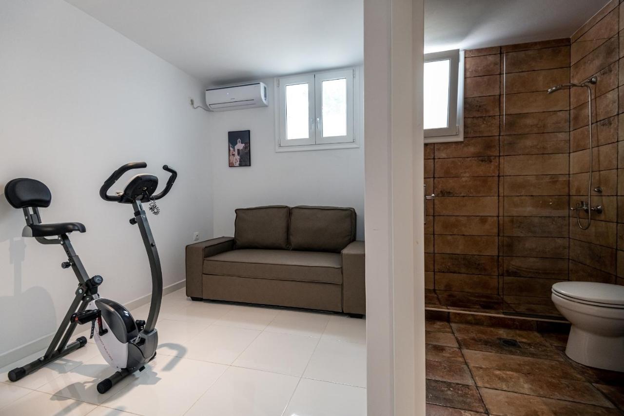 Tigaki Asteria Pearl Villa 2 With Rooftop Jacuzzi מראה חיצוני תמונה