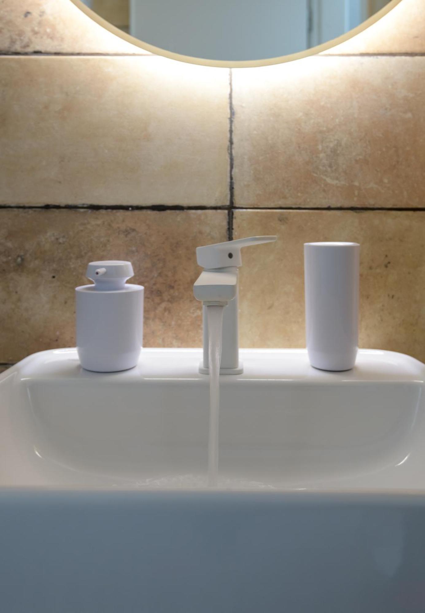 Tigaki Asteria Pearl Villa 2 With Rooftop Jacuzzi מראה חיצוני תמונה